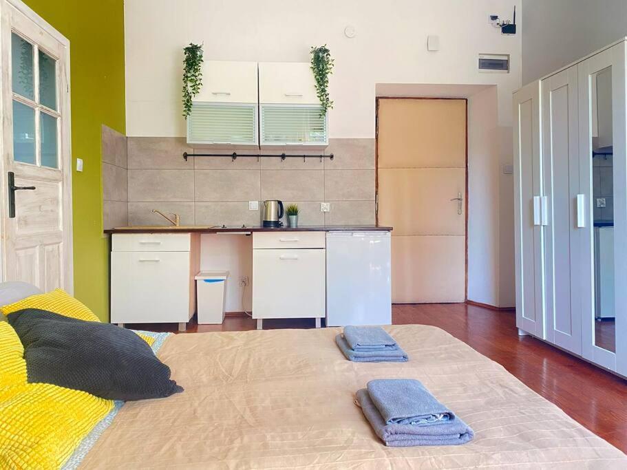 Apartment Large 89m2 Apartment, 3 Bedrooms And 2 Bathrooms *